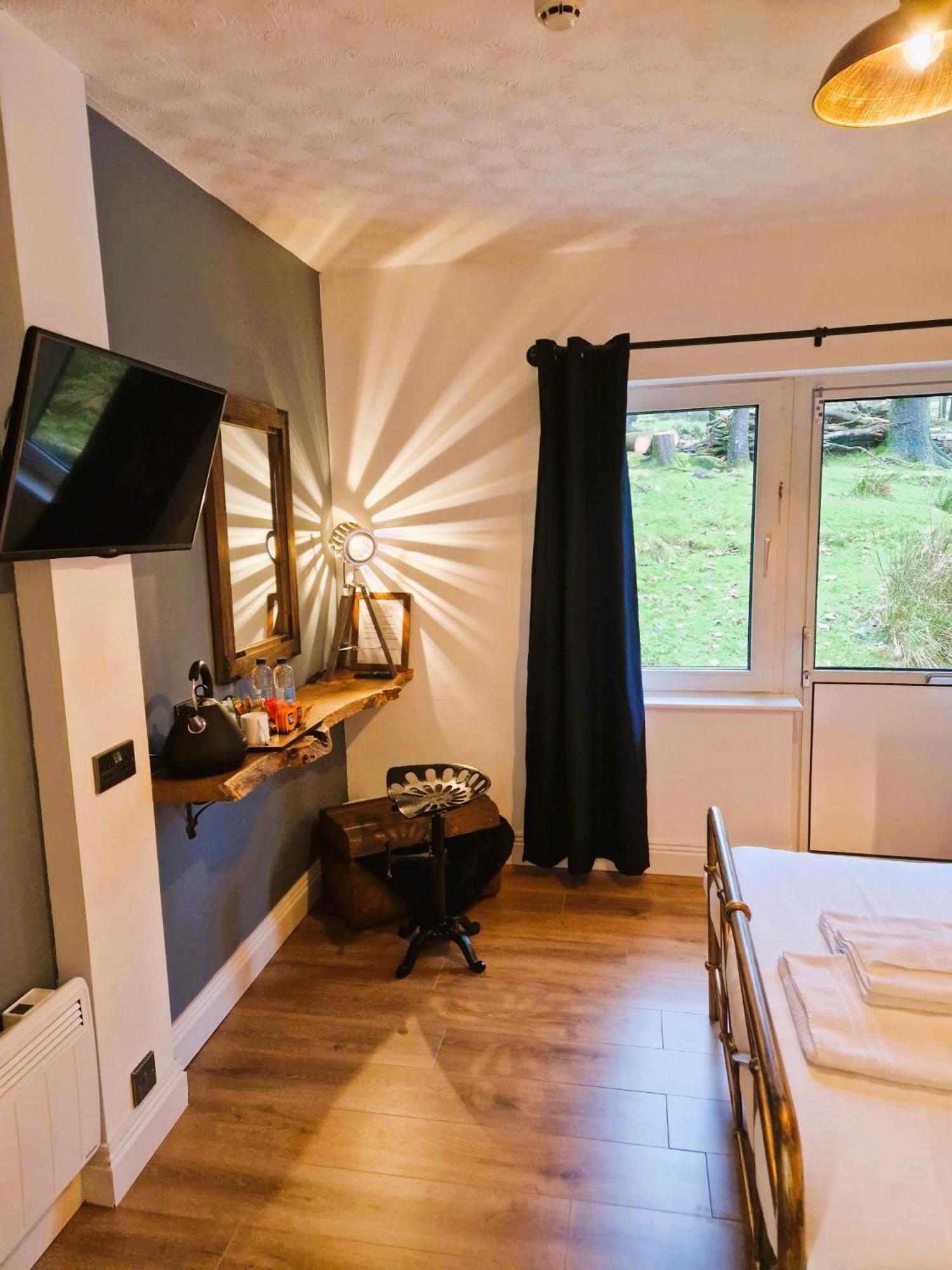 Wheal Tor Hotel & Glamping Лискерд Экстерьер фото