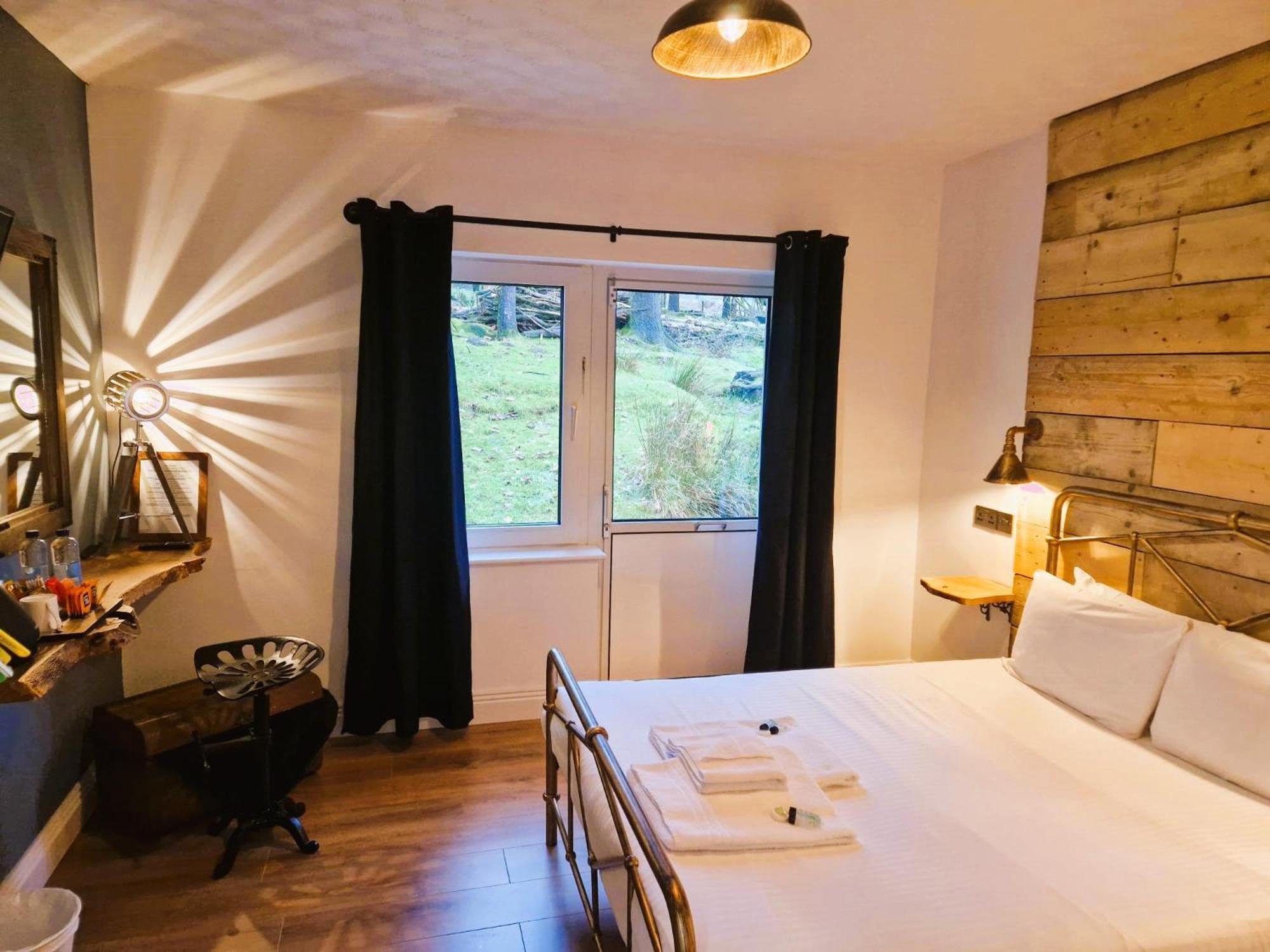 Wheal Tor Hotel & Glamping Лискерд Экстерьер фото