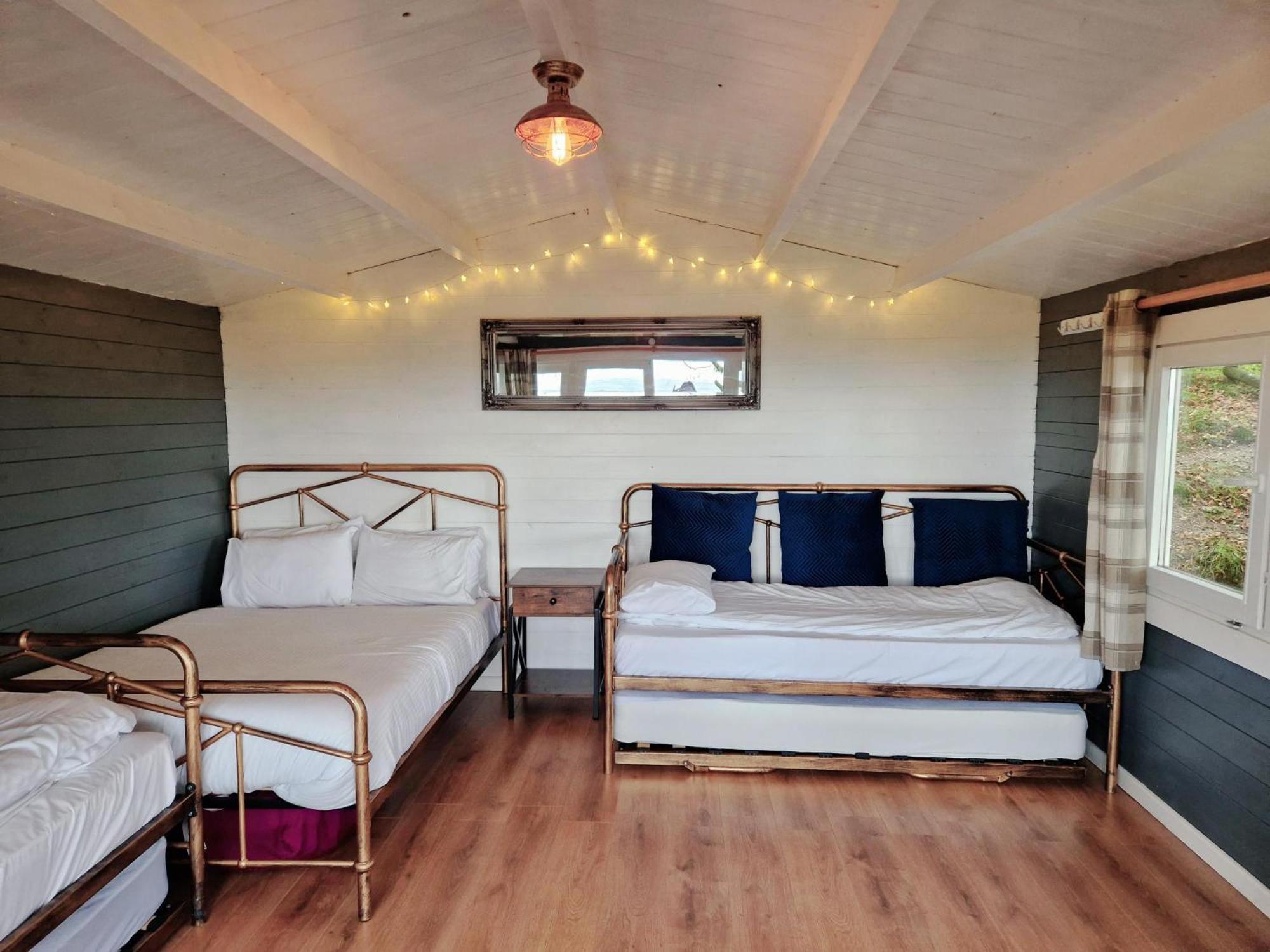 Wheal Tor Hotel & Glamping Лискерд Экстерьер фото